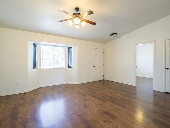 5th image of 340 W Main St