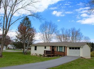 104 Cherry St, Brevard, NC 28712