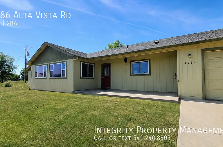 1586 Alta Vista Rd — Photo 2