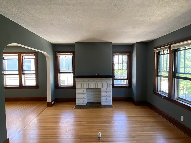 336 Sterling Ave #2 — Photo 2
