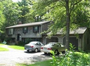 1081 Faunce Corner Rd, Dartmouth, MA 02747