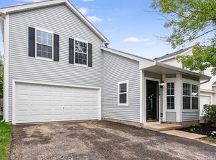 1776 Linden Park Ln, Aurora, IL 60504