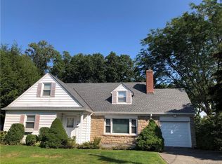 14 Brassie Rd, Eastchester, NY