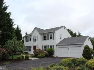 2328 Putnam Ln, Crofton, MD 21114