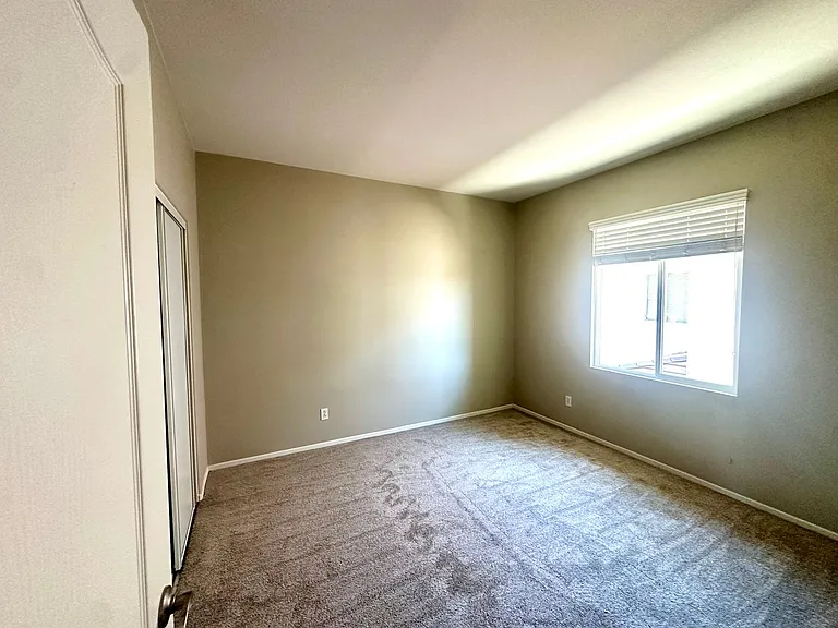 36026 Kiel Ct — Photo 24