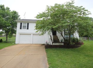 702 Williams Dr, Eureka, MO