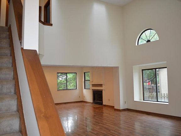 3rd image of 8746 Shillington Dr