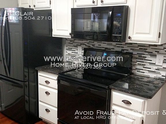 3rd image of 2444 S Saint Clair Ave