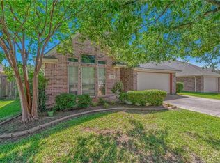 3743 Essen Loop, College Station, TX 77845