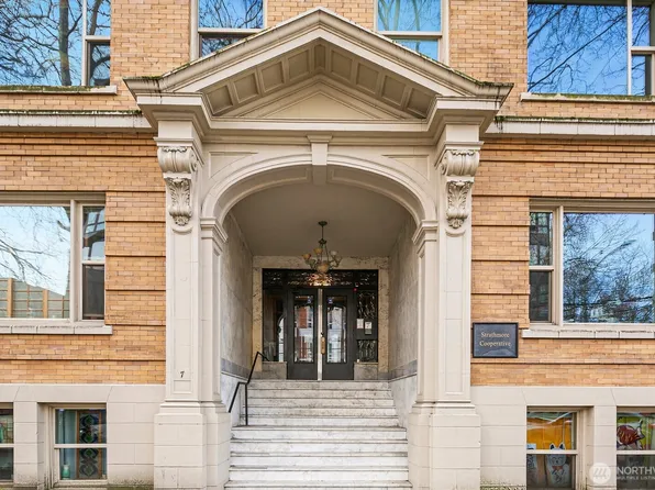 7 Harrison Street #39, Seattle, WA 98109