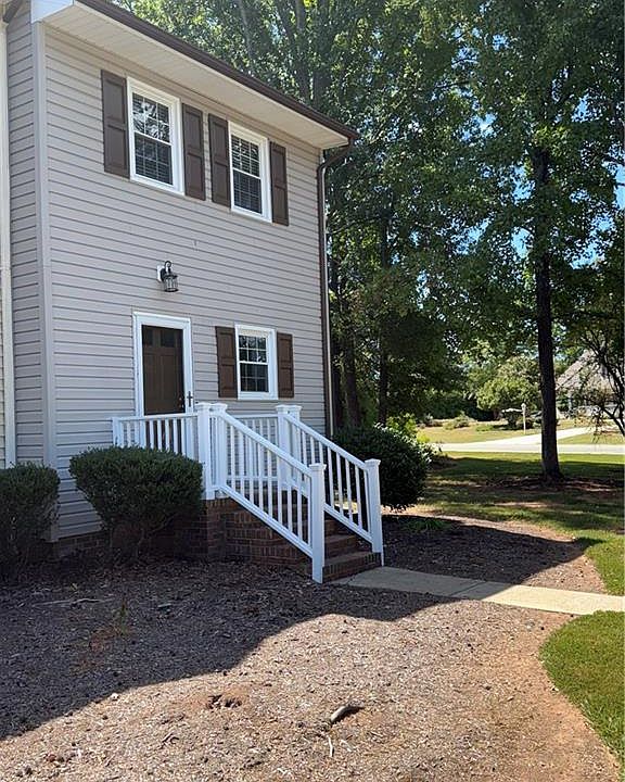 1st image of 704 Meadowgreen Village Dr #1-A