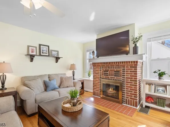 239 Fairview Ave, Verona Twp., NJ 07044