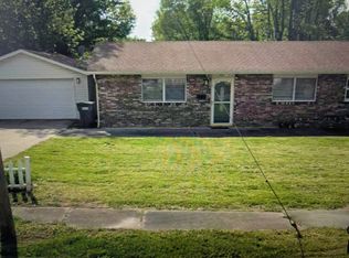401 Willow St #A, Carterville, IL 62918