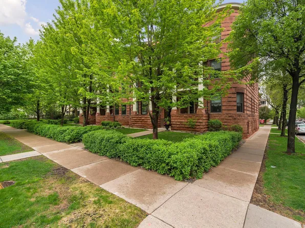 676 Summit Ave Unit 102, Saint Paul, MN 55105