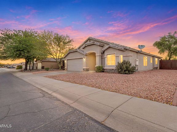 3rd image of 1740 E FRANCISCO Drive