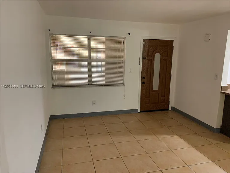 1851 NE 168th St #B10 — Photo 1
