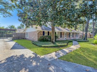 26926 Maplewood Dr, Spring, TX 77386