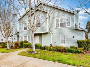 421 Feldspar Ln, Santa Rosa, CA 95407