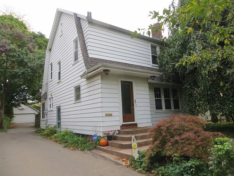 1st image of 1619 Woodlawn Park Dr