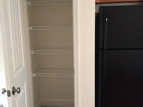 4th image of 100 S Haven Ln