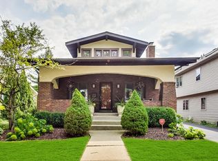 210 W Crescent Ave, Elmhurst, IL