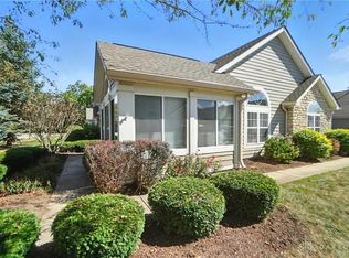 184 Edinburgh Village Dr, Dayton, OH 45458