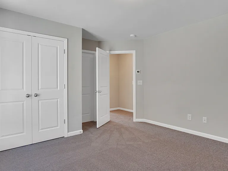 5157 Parkwood Dr — Photo 25