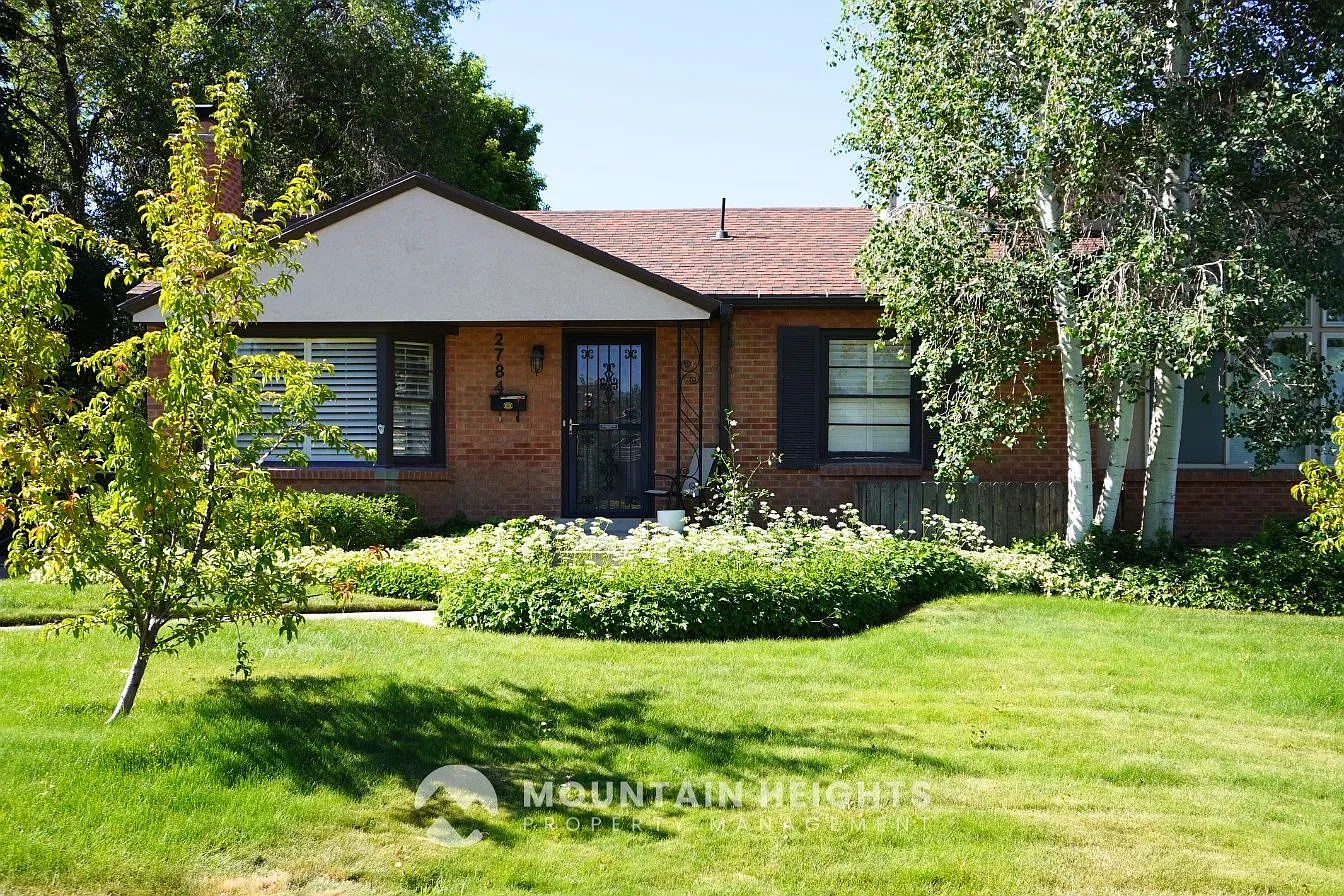 2 bed, 3.0 bath, 3000 sqft, $3,100 — Photo 4