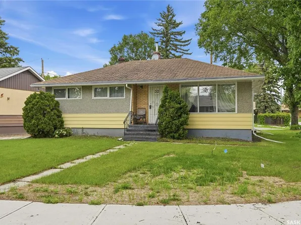 32 Mathieu CRESCENT, Regina, SK S4R 3J2
