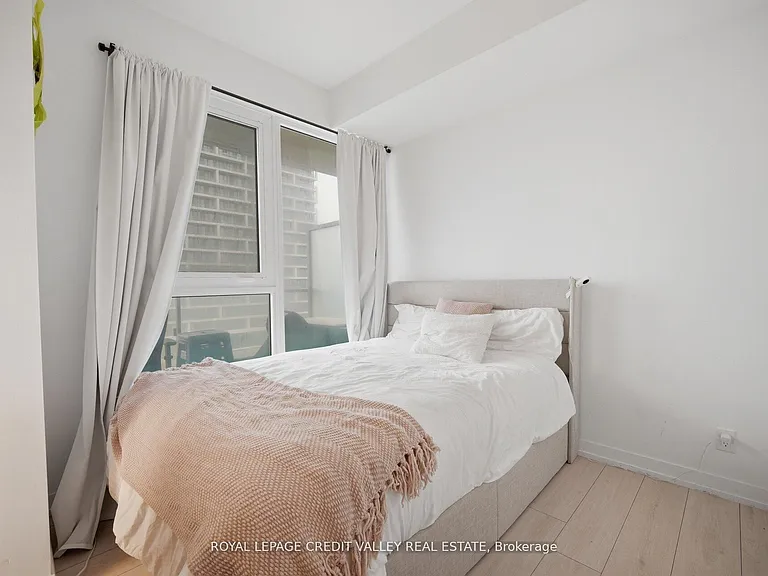 5 Buttermill Ave #1511 — Photo 19