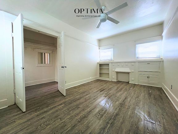 3rd image of 468 Gaviota Ave APT 9