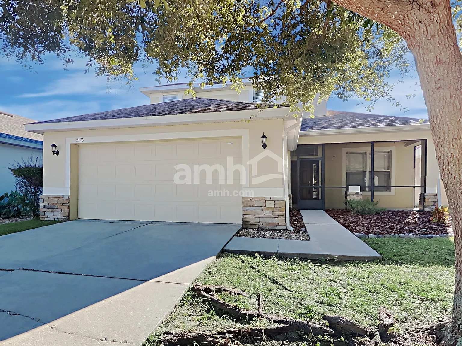 4 bed, 2.5 bath, 2393 sqft, $2,695 — Photo 1