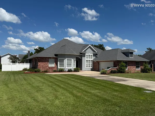 2111 Le Belle Villa Blvd, New Iberia, LA 70563