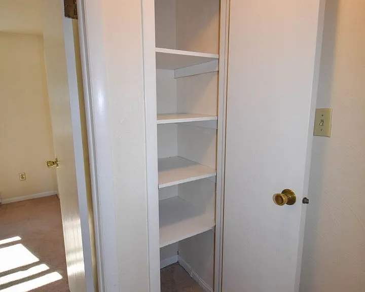 351 W Grape St — Photo 18