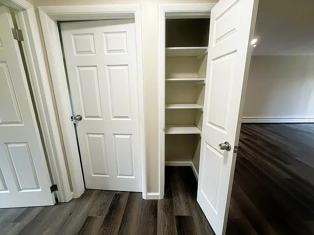 Burnet Park Apartments — Photo 16