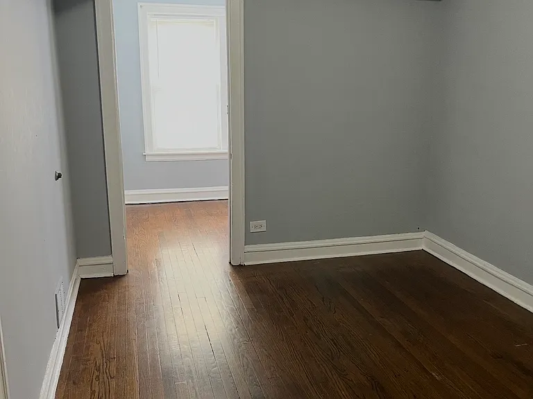 10724 S Avenue C #2 — Photo 8