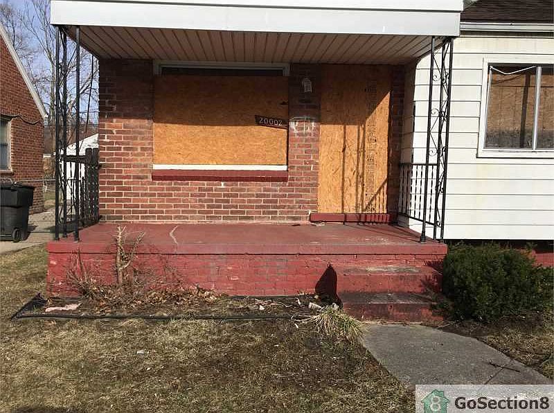 2nd image of 20002 Gilchrist St