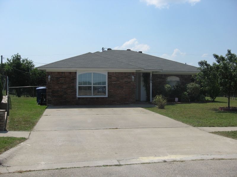 1st image of 1201 Dekort Cir