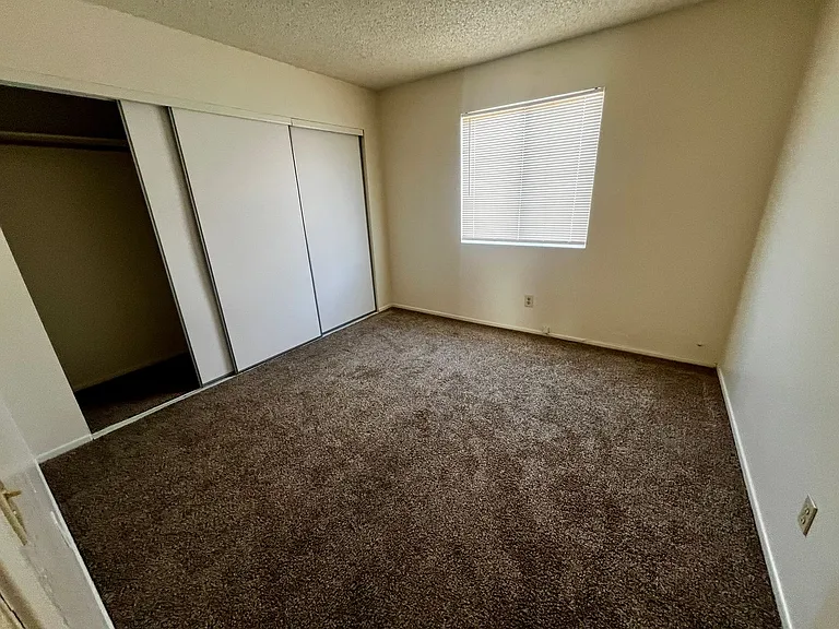 73740 Cactus Dr — Photo 12