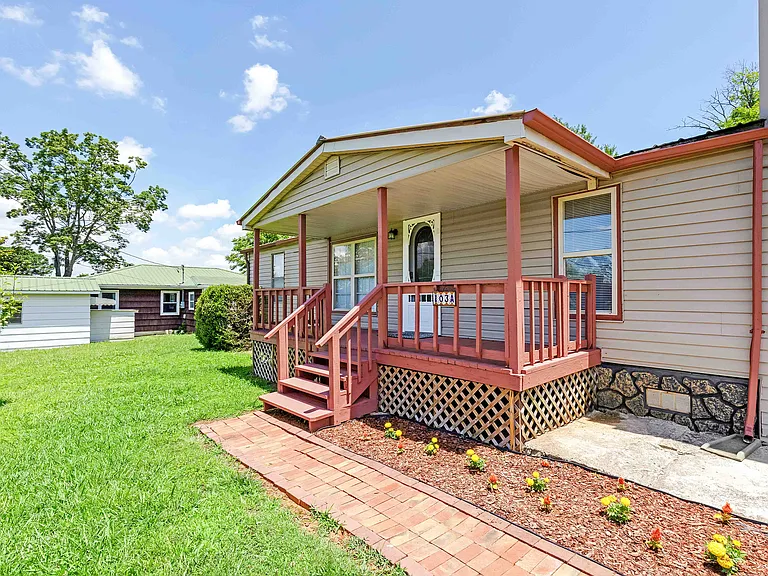 103 Mahala Rd #A — Photo 2