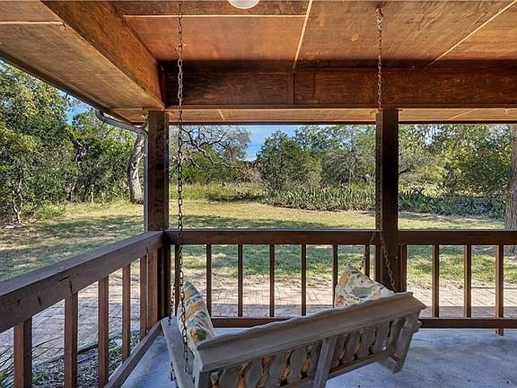 4th image of 660 Gruene River Dr