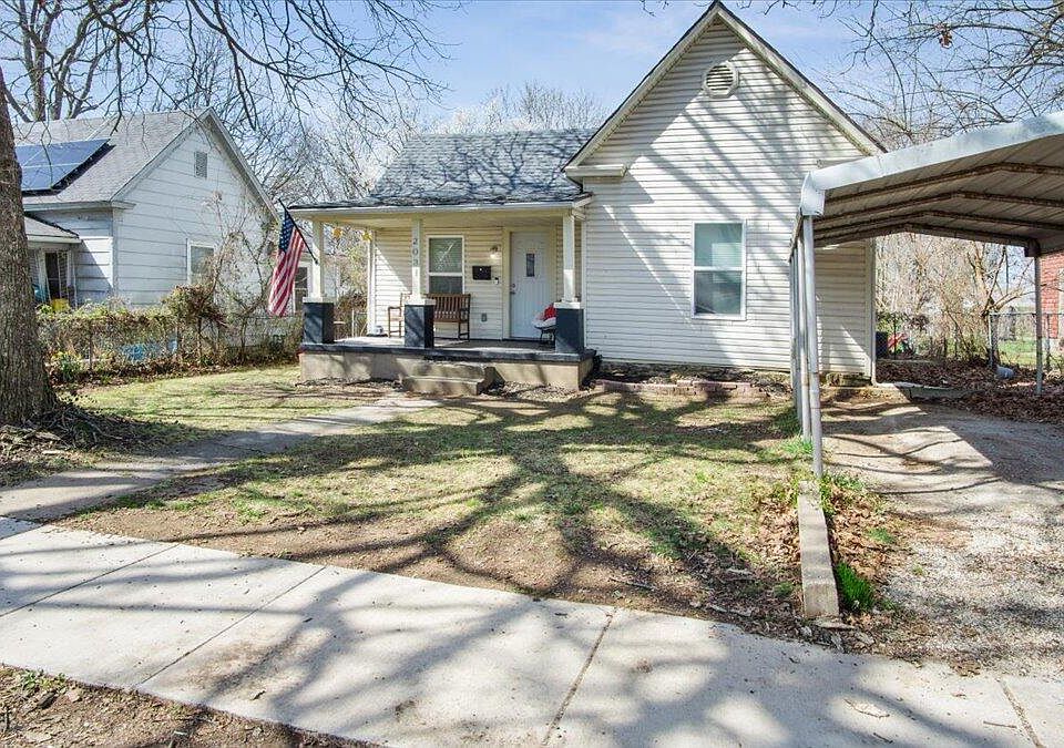 2031 North Pickwick Avenue, Springfield, MO 65803 Zillow