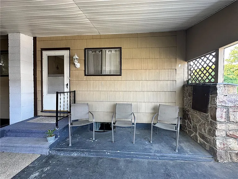 1515 Livingston St — Photo 5