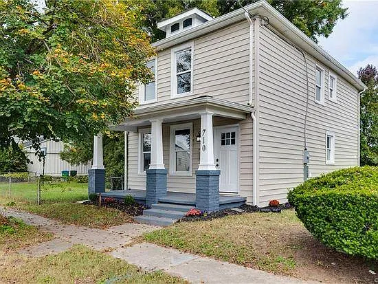 710 Oak Park Ave — Photo 4