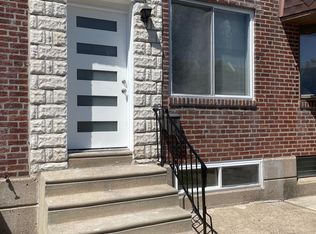 5922 Crystal St, Philadelphia, PA 19120