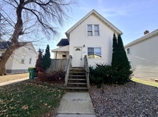 817 Christiana St, Green Bay, WI 54303