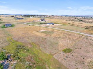 Mule Train Dr, Belle Fourche, SD 57717