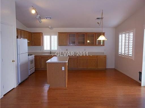 4th image of 9036 Tumblewood Ave