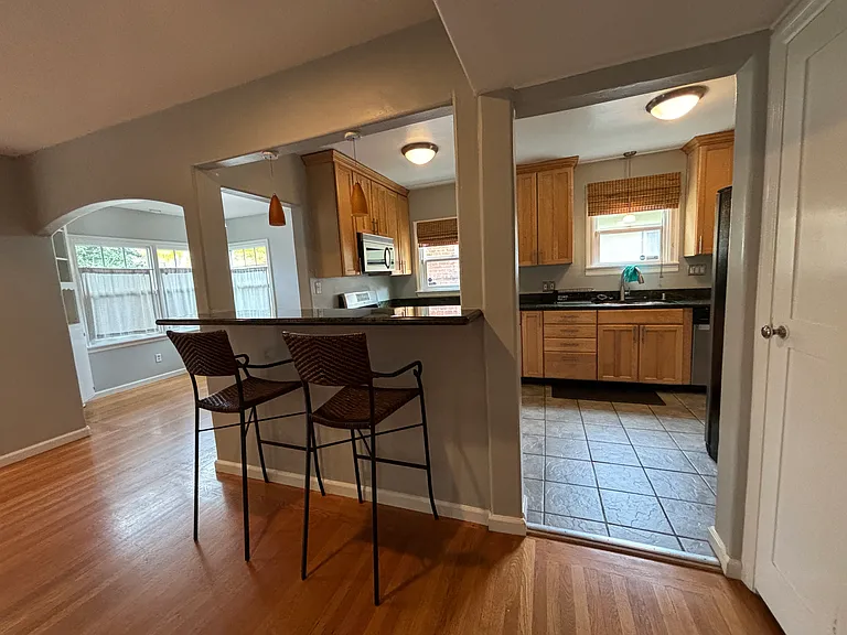 1114 Castro Way — Photo 8