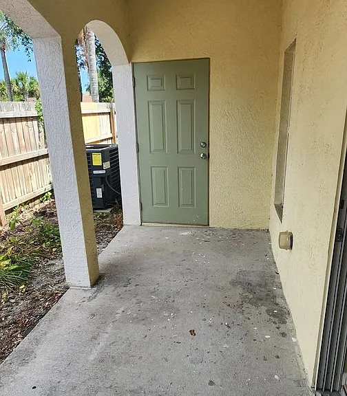 8735 Clara Elizabeth Ln — Photo 6